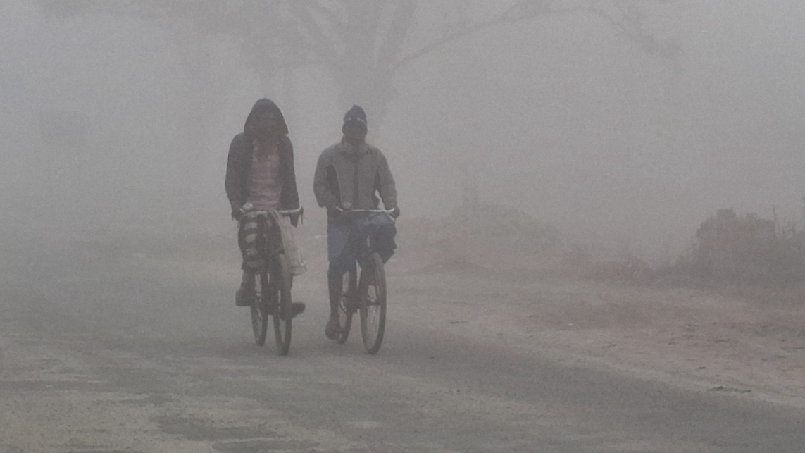 শীতে কাঁপছে পঞ্চগড়ের মানুষ, তাপমাত্রা ১০ ডিগ্রির ঘরে