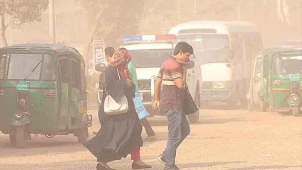 ‘খুবই অস্বাস্থ্যকর’ ঢাকার বায়ু, মাস্ক পরে বের হওয়ার পরামর্শ