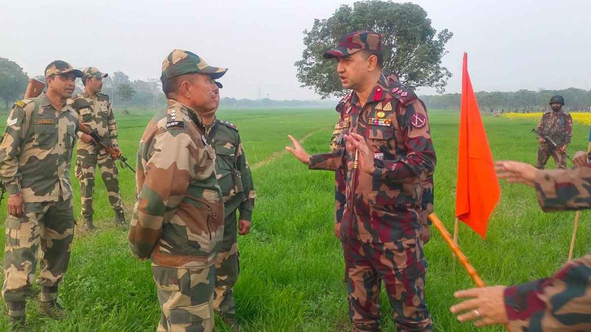 সীমান্তে বিএসএফের বেড়া দেওয়ার চেষ্টা বিজিবির বাধায় পণ্ড