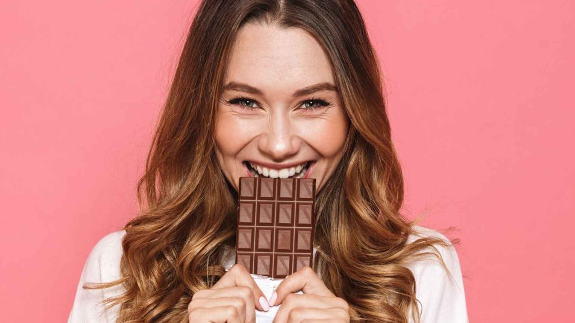 ডার্ক চকলেট খাওয়ার উপকারিতা জানলে অবাক হবেন