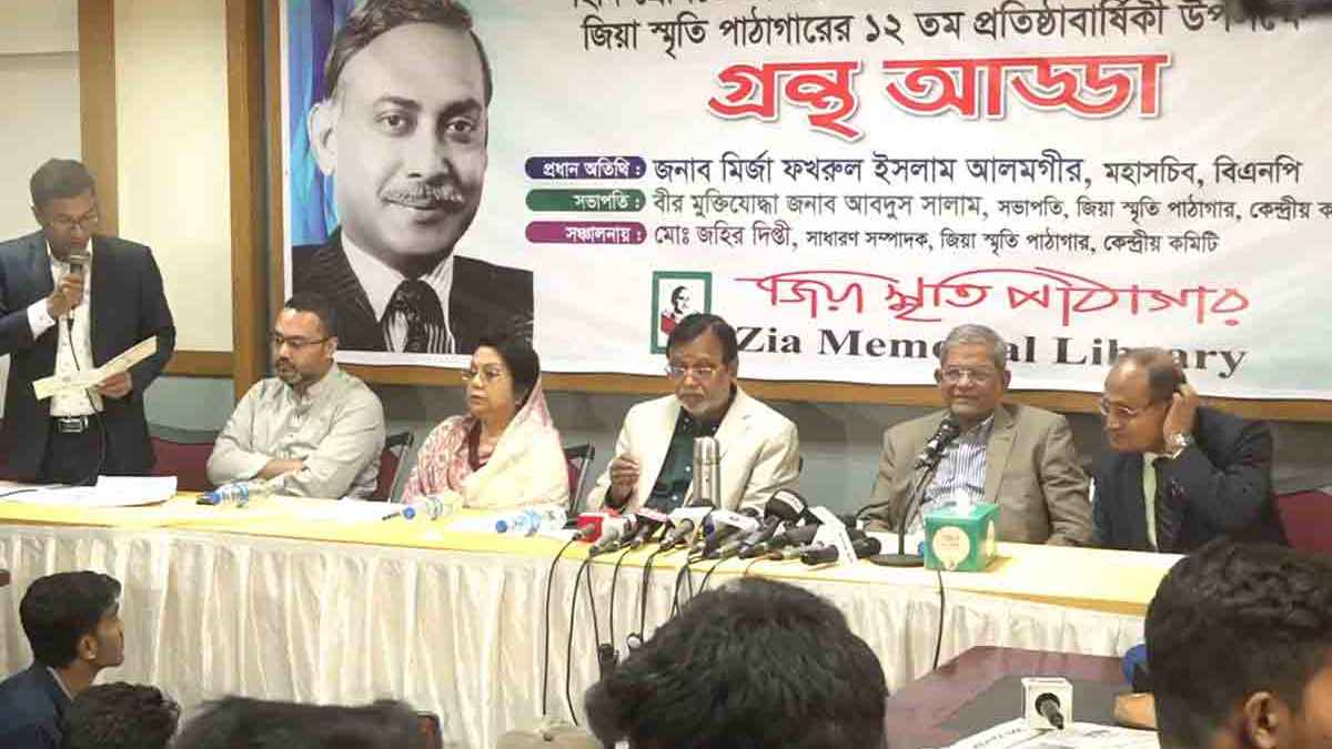 অতি বিপ্লবী চিন্তা নিয়ে সমাজে অস্থিরতা সৃষ্টি কাম্য নয়: ফখরুল