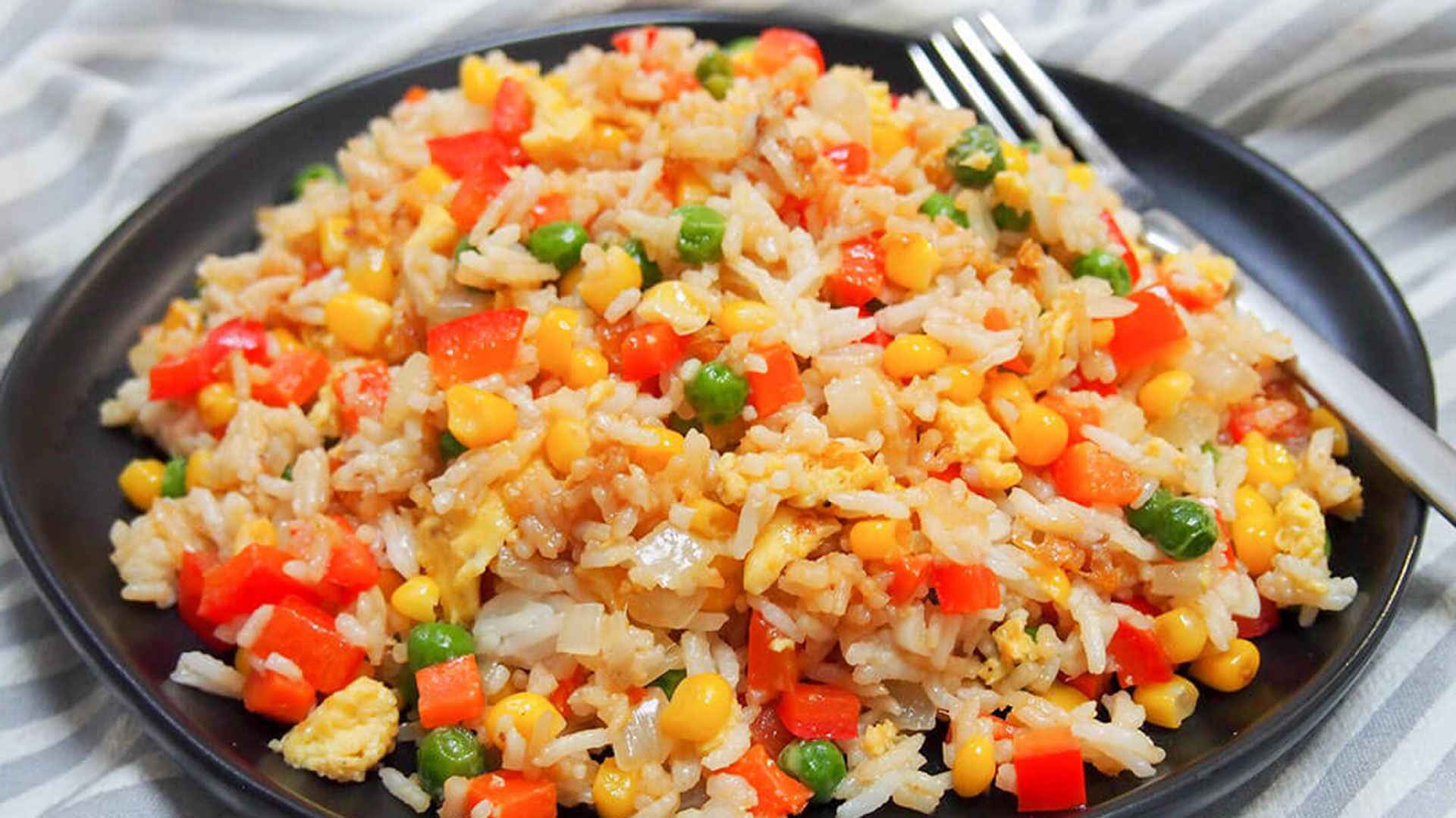 এগ ফ্রাইড রাইসের সহজ রেসিপি