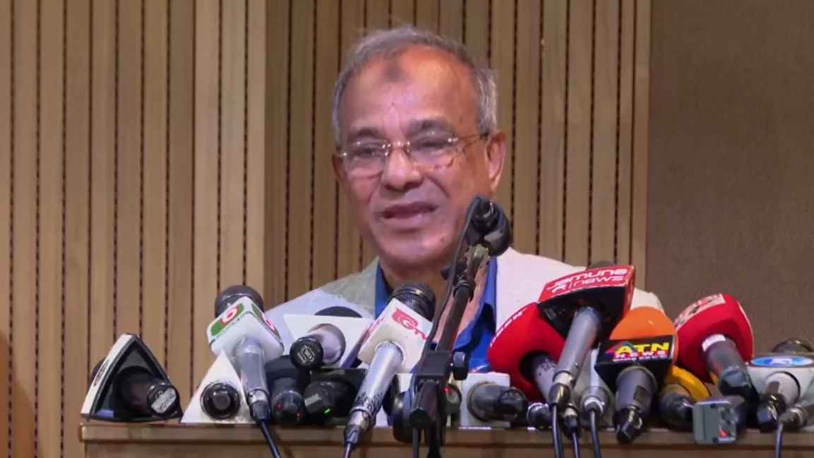 রক্ত ঝরলেও সীমান্ত সুরক্ষায় কোনো ছাড় নয়: স্বরাষ্ট্র উপদেষ্টা