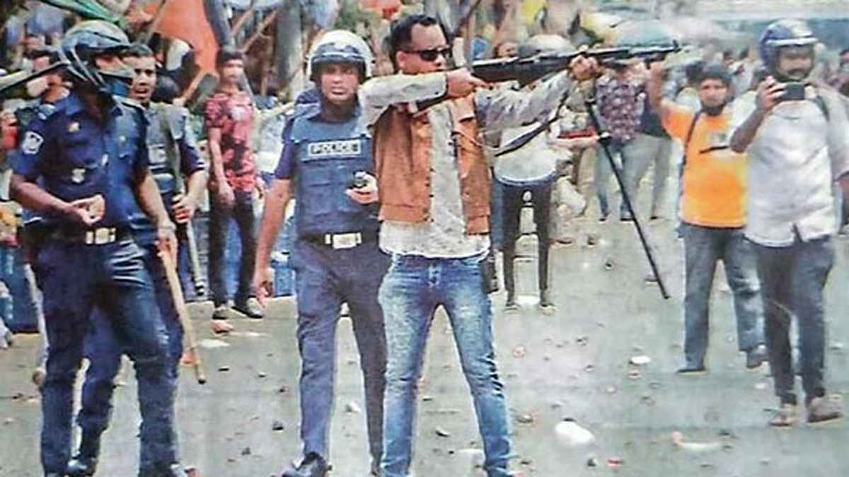 ডিবির সাবেক এসআই ৫ দিনের রিমান্ডে