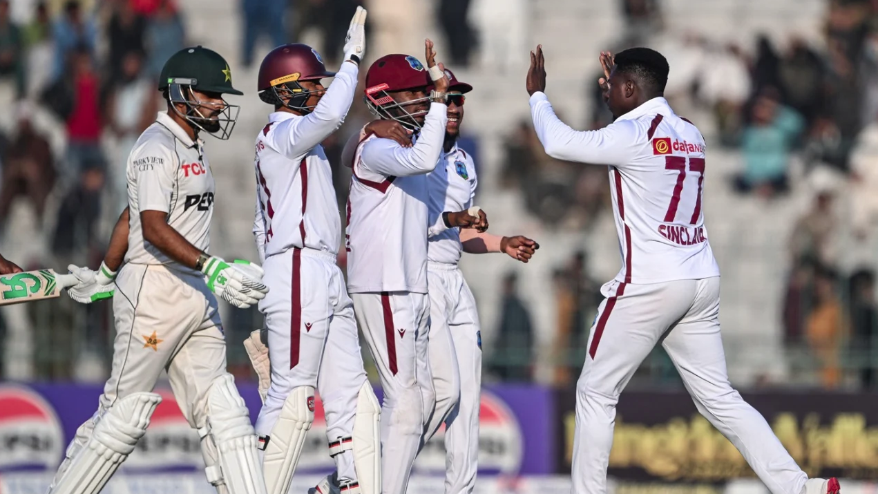 মুলতানের ‘বধ্যভূমি’তে পাকিস্তানকে হারিয়ে ৩৪ বছরের আক্ষেপ ঘোচাল উইন্ডিজ