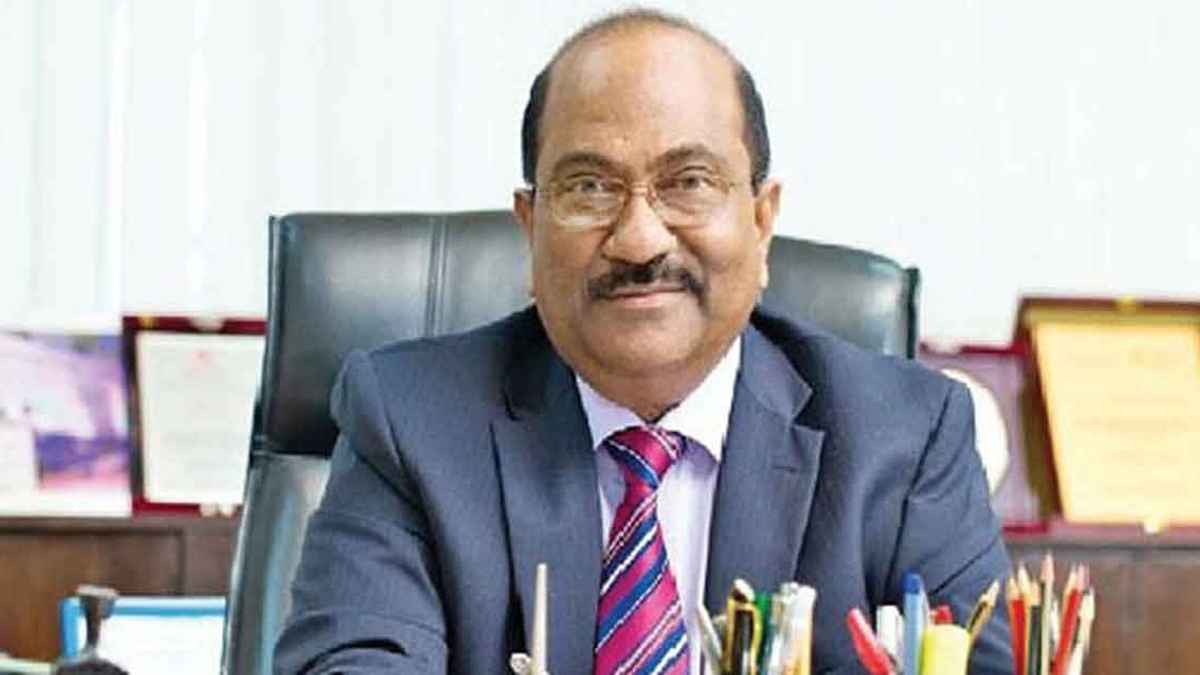 বাংলাদেশ ব্যাংকের সাবেক ডেপুটি গভর্নর এসকে সুর গ্রেফতার