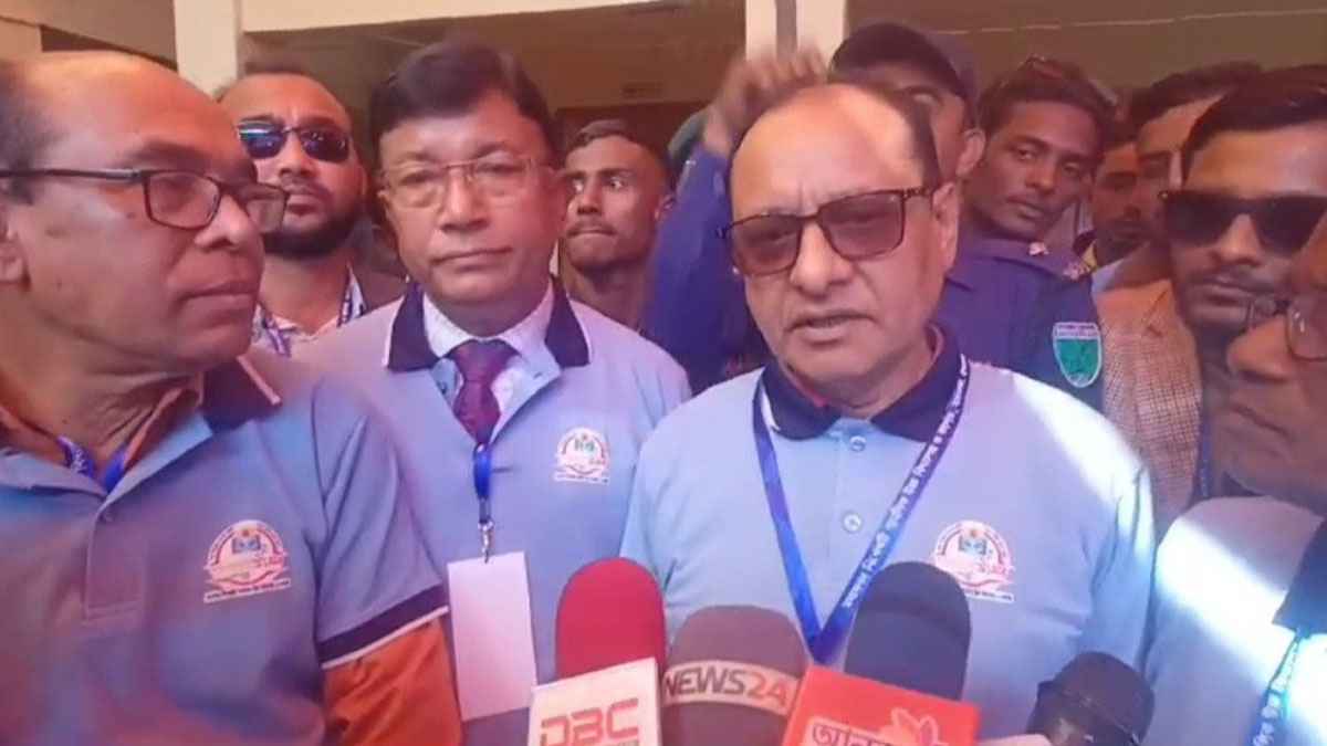 ‘পরিমার্জন করতে গিয়ে শতভাগ বই বিতরণ সম্ভব হয়নি’