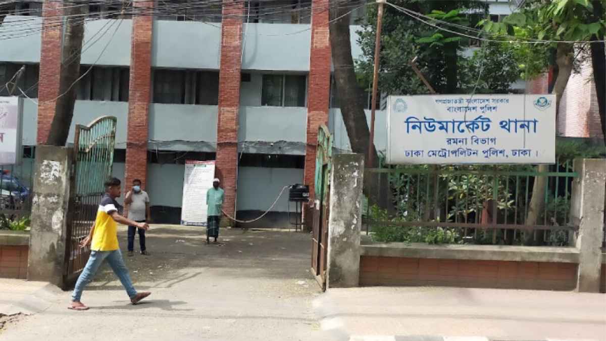 ছাত্রদল নেতাকে ছিনিয়ে নিতে থানায় হামলা, এসিসহ আহত ৫