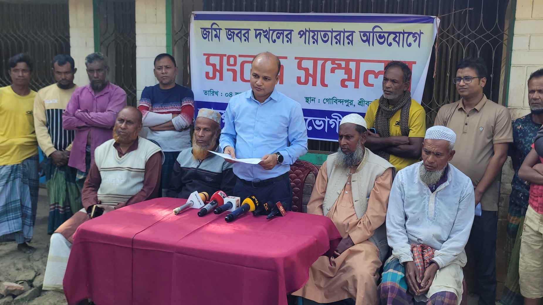 মাদরাসার জমি দখল নিয়ে দেবর-ভাবির দ্বন্দ্ব