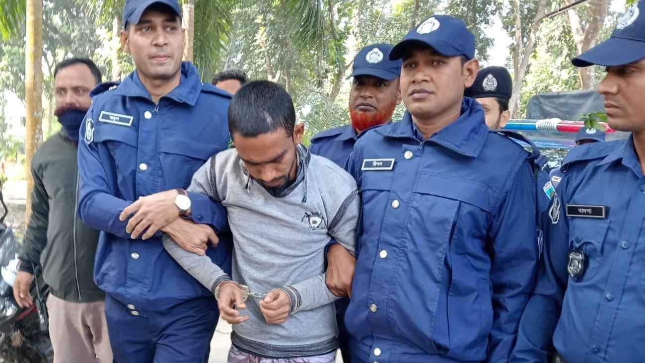 চুরি করতে দেখে ফেলায় খুন: চট্টগ্রাম থেকে আসামি গ্রেফতার