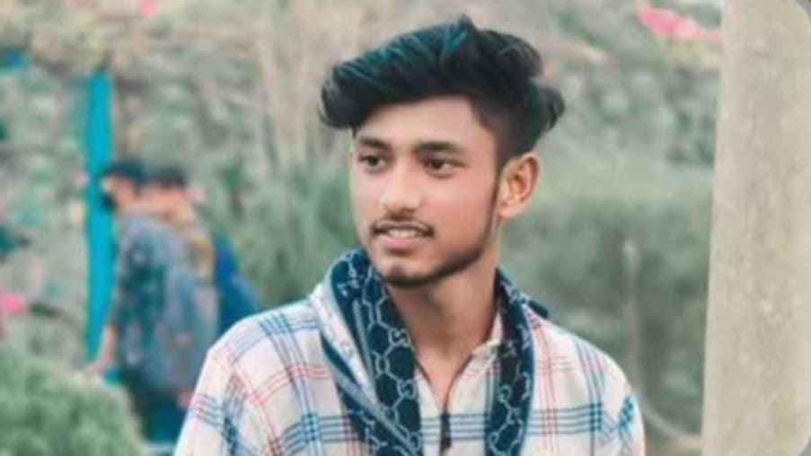 বন্ধুদের সঙ্গে ঘুরতে গিয়ে কিশোর নিহত