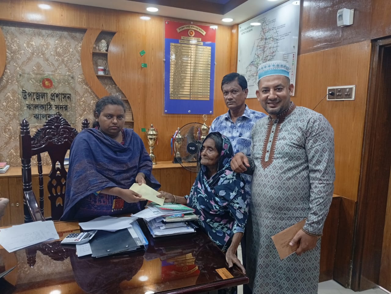 1000028353 1000028353