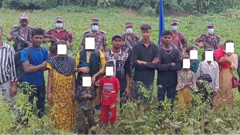 ভারতে আটক ১৫ বাংলাদেশিকে ফেরত পাঠাল বিএসএফ