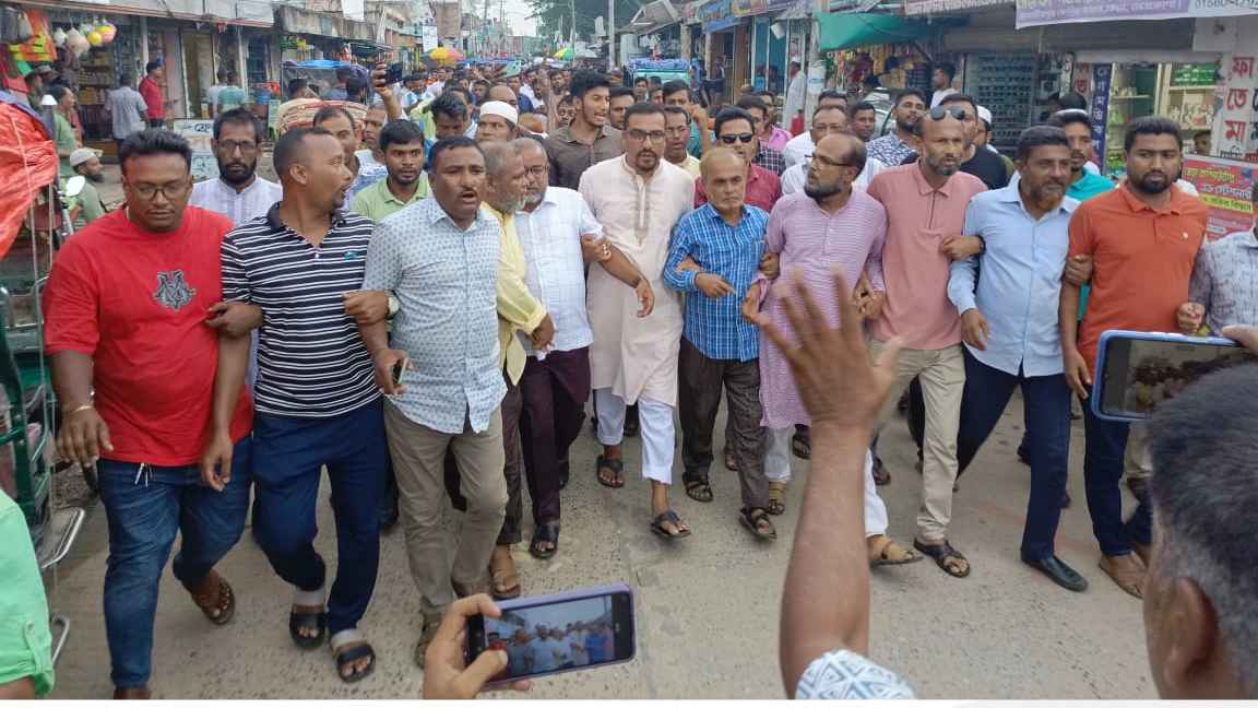 বাবরকে জড়িয়ে নাসীরুদ্দিন পাটওয়ারীর মন্তব্য, বিএনপির বিক্ষোভ