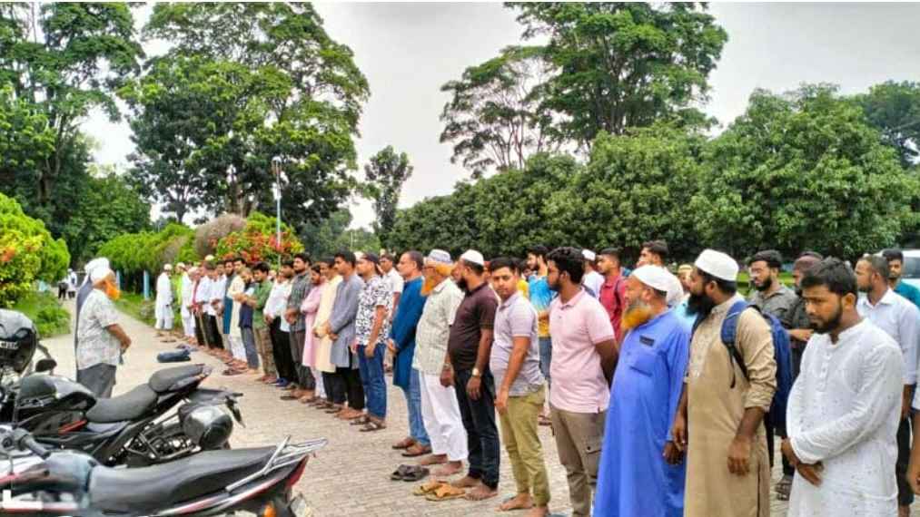 বিমান দুর্ঘটনায় নিহতদের স্মরণে রাবিতে গায়েবানা জানাজা