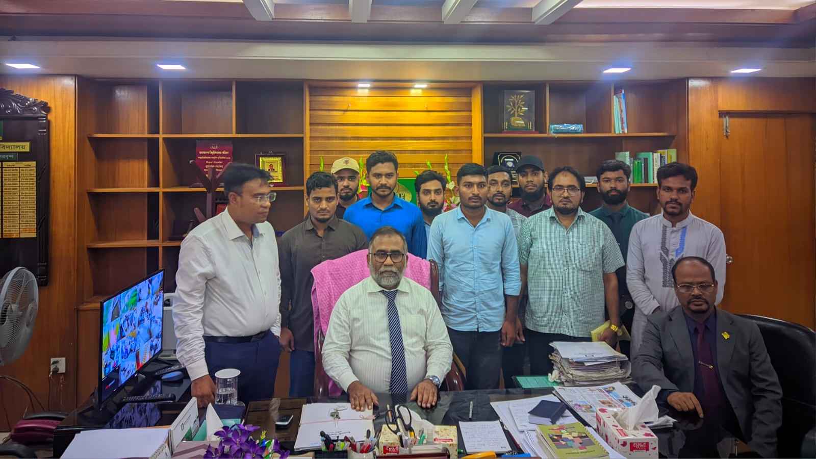 জুলাই অভ্যুত্থানে আহত ইবি শিক্ষার্থীরা পেলেন আর্থিক সহায়তা