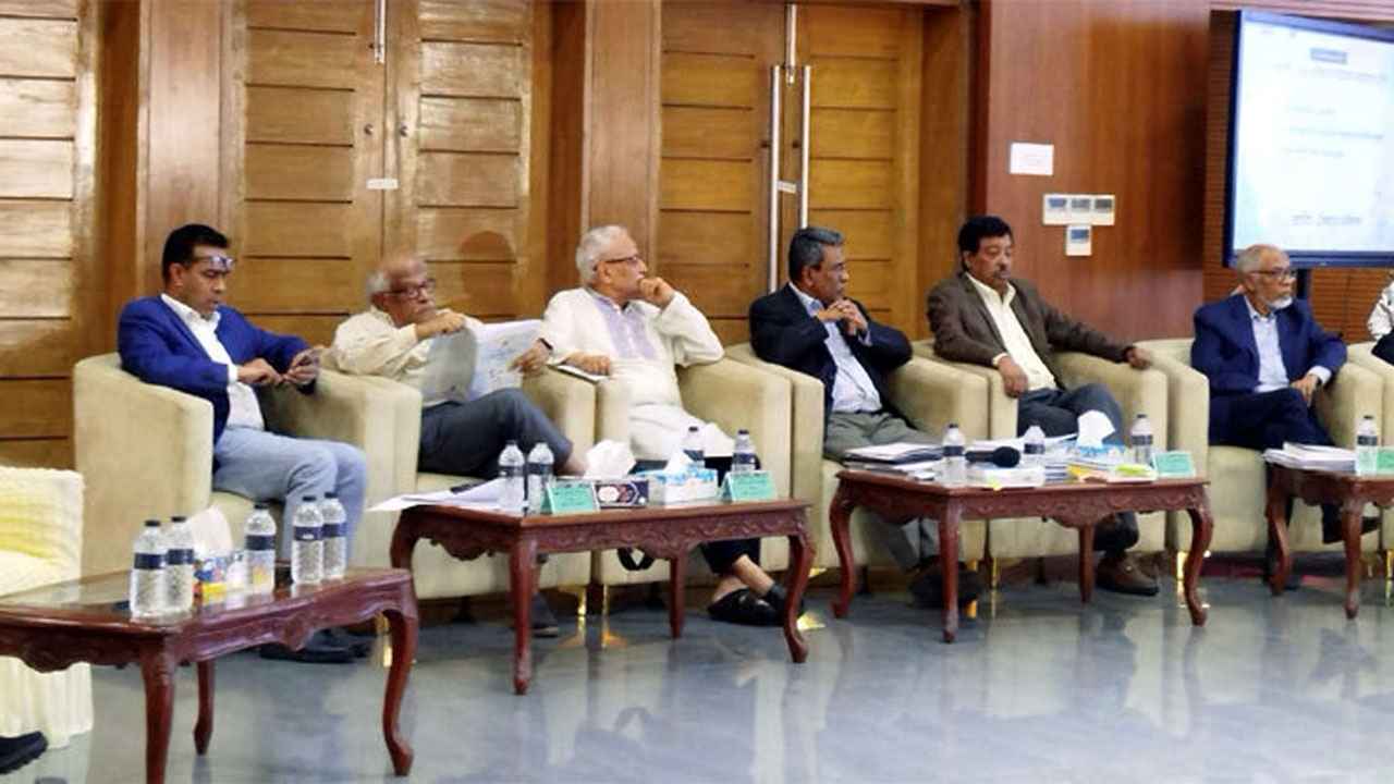 সোমবারের মধ্যে দলগুলোর কাছে পাঠানো হবে জুলাই সনদের খসড়া: আলী রীয়াজ