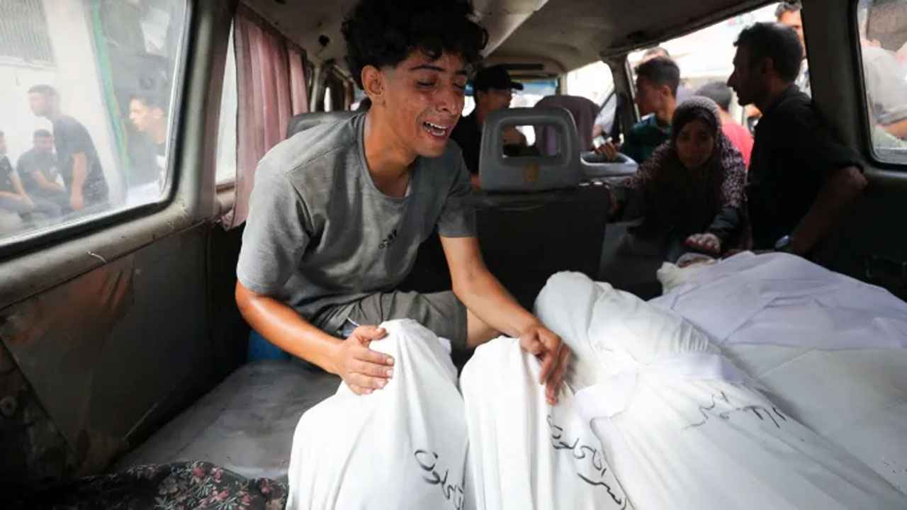 গাজায় থামছে না ইসরায়েলি বর্বরতা, আরও ১১৬ ফিলিস্তিনি হত্যা