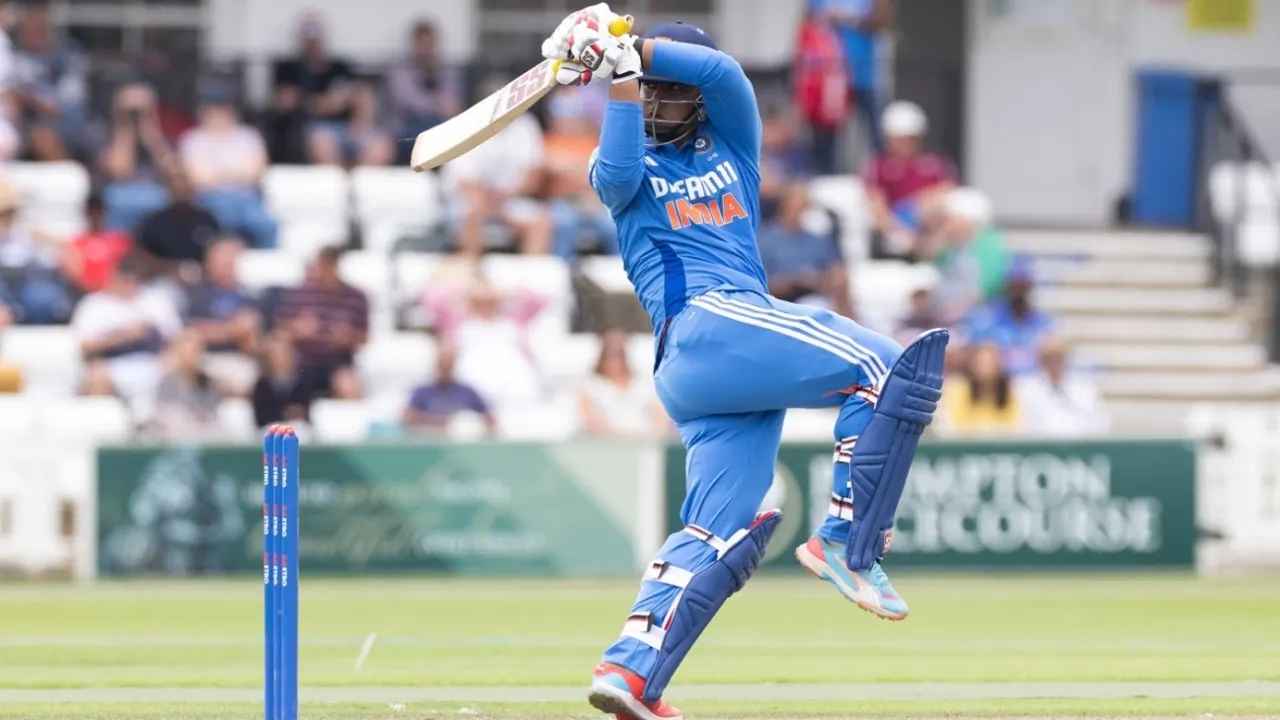 এবার ভারতের জার্সিতে দ্রুততম সেঞ্চুরির রেকর্ড ১৪ বছরের সূর্যবংশীর