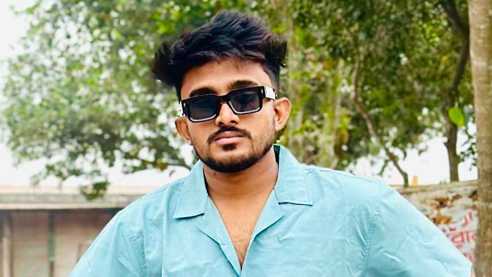 জুলাই আন্দোলন সম্পর্কিত কোনো শো-এর ব্যাপারে যোগাযোগ করবেন না: সেজান