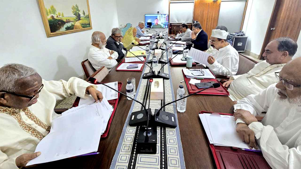 আইনশৃঙ্খলা নিয়ন্ত্রণে সরকার ব্যর্থ, উত্তরণে দ্রুত পদক্ষেপ চায় বিএনপি