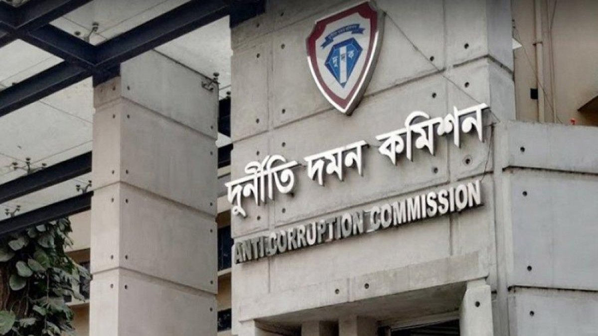 খুকৃবির সাবেক ভিসিসহ ১৭ জনের বিরুদ্ধে দুদকের মামলা