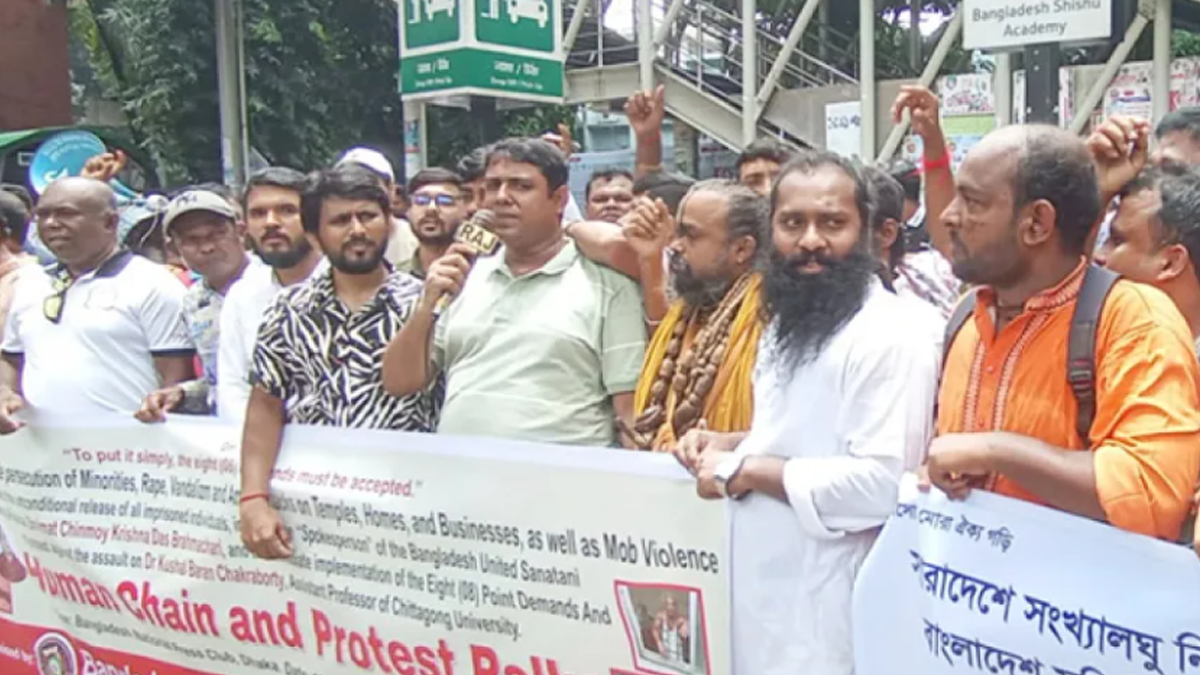 চবি শিক্ষকের পদোন্নতির সাক্ষাৎকার নিয়ে বিশৃঙ্খলা, শাস্তির দাবি