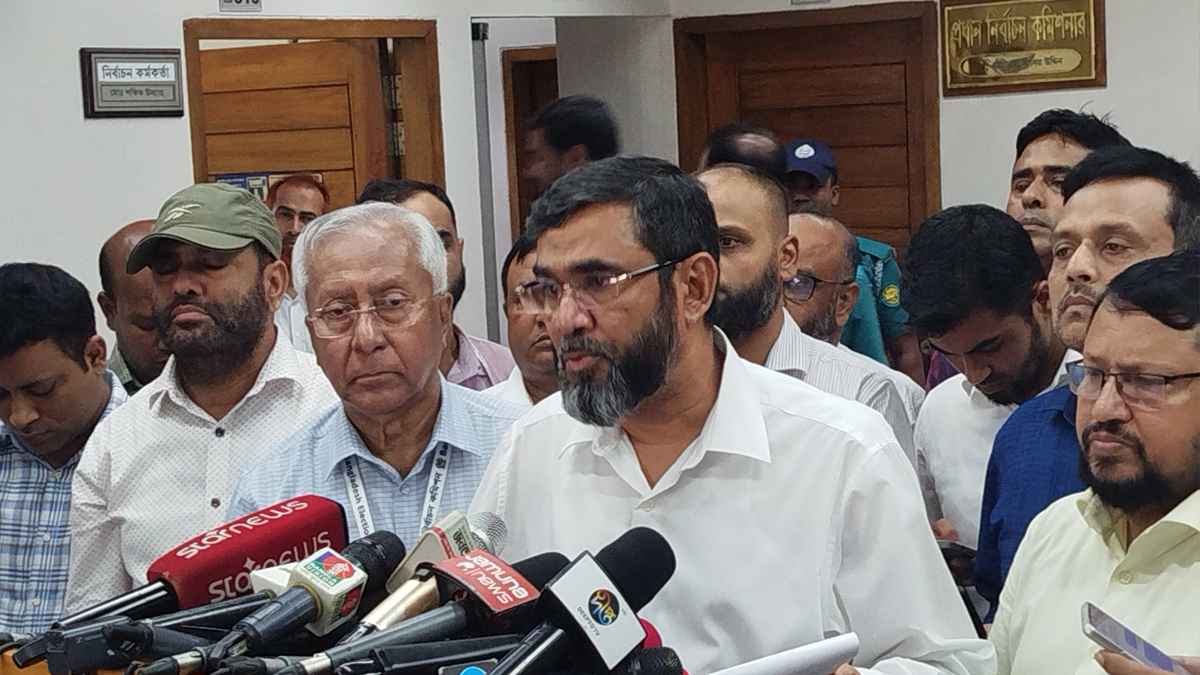 আইটি বেজড পোস্টাল ব্যালটে প্রবাসীরা ভোট দেবে: ইসি