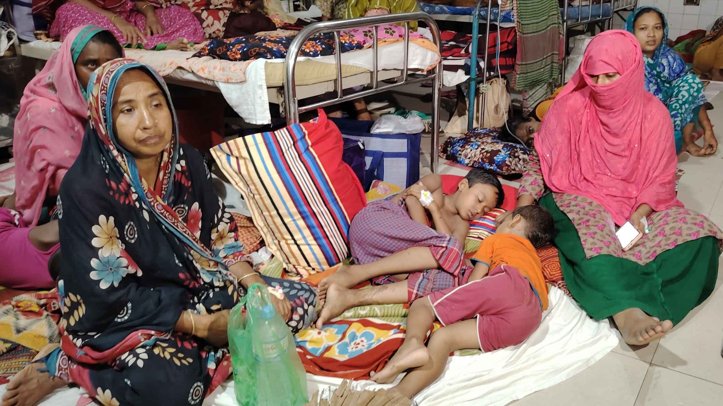 শিশু-নারীসহ পরিবারের ৩ জন অ্যাসিডদগ্ধ, মামলা হলেও নেই গ্রেফতার