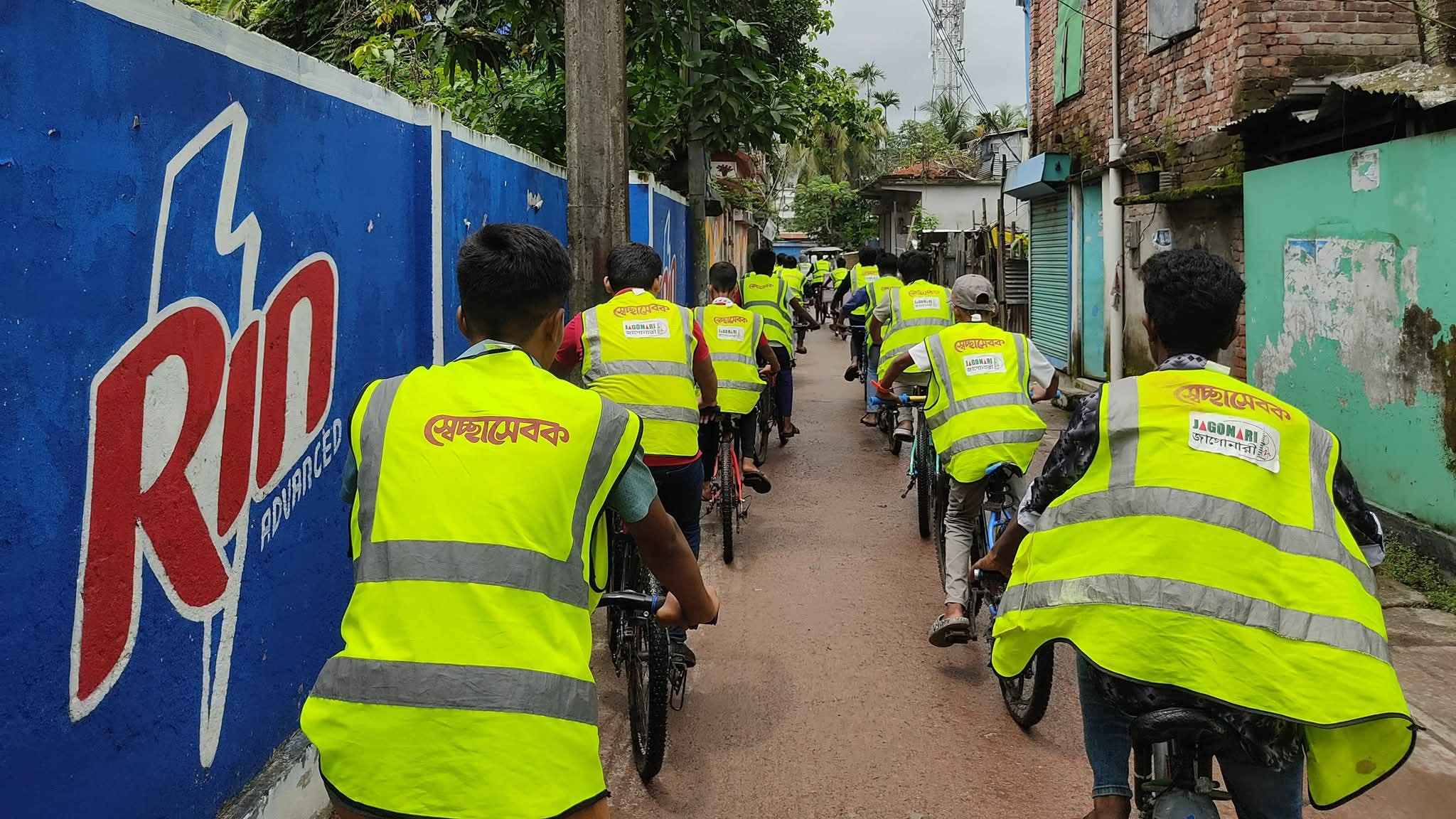 বরগুনায় ডেঙ্গু মোকাবিলায় সাইকেল র‍্যালি ও গম্ভীরা পরিবেশনা