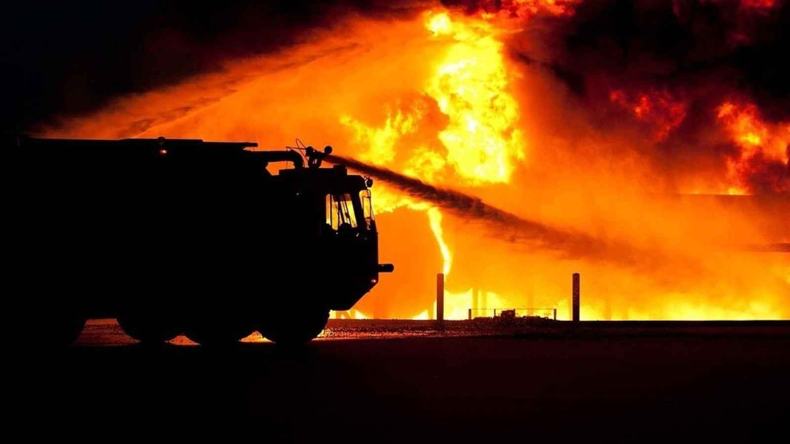 ইরাকের শপিংমলে ভয়াবহ আগিনকাণ্ডে নিহত ৫০