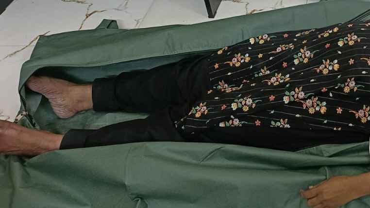 হোটেল থেকে নারীর ঝুলন্ত মরদেহ উদ্ধার