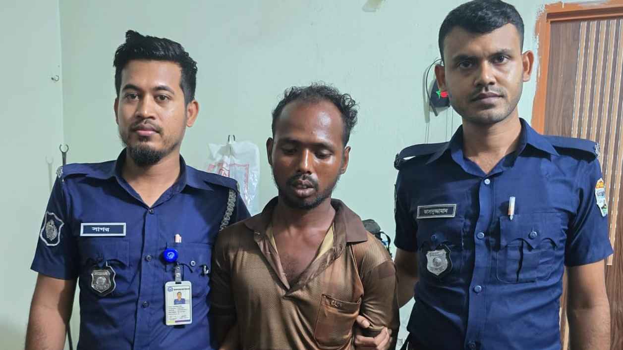ময়মনসিংহে ট্রিপল মার্ডার মামলার প্রধান আসামি গাজীপুরে গ্রেফতার