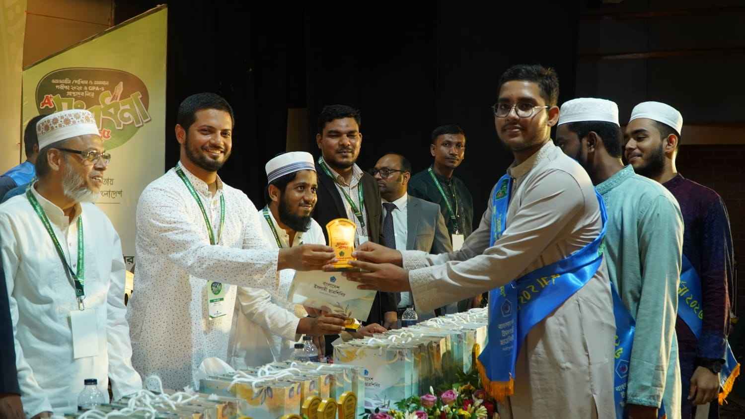 গাজীপুরে জিপিএ-৫ প্রাপ্তদের সংবর্ধনা দিল ছাত্রশিবির