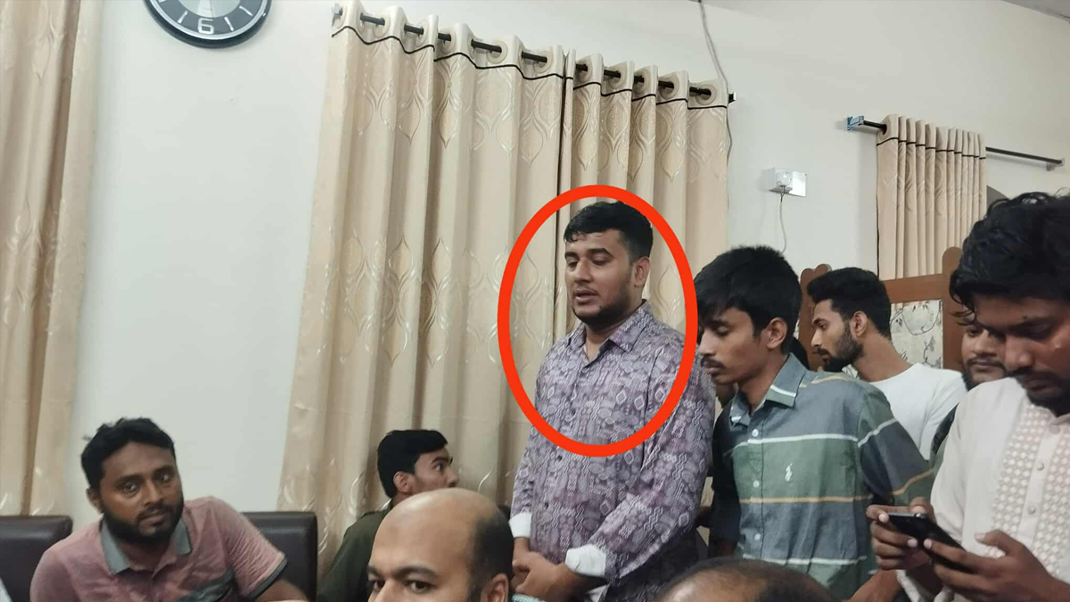 ছাত্রলীগ নেতাকে আটক করে পুলিশে দিল ছাত্রদল