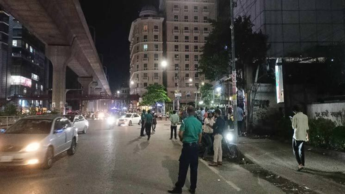 ককটেল আতঙ্ক, এনসিপির কার্যালয়ের সামনে নিরাপত্তা জোরদার