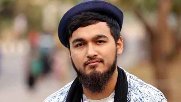 গায়ক নোবেল আটক