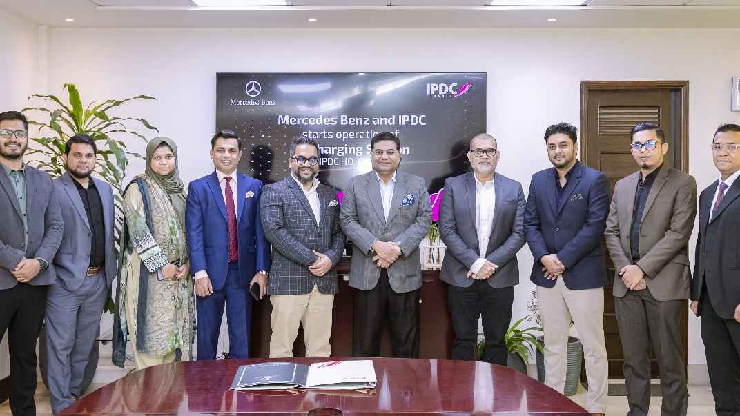 গুলশানে ইভি চার্জিং স্টেশন চালু করল আইপিডিসি ও মার্সিডিজ বেঞ্জ