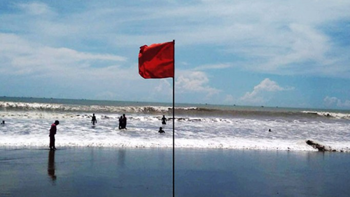 ৪ সমুদ্রবন্দরে ৩ নম্বর সতর্কতা জারি, রাতে ঝড়ের সম্ভাবনা যেসব অঞ্চলে