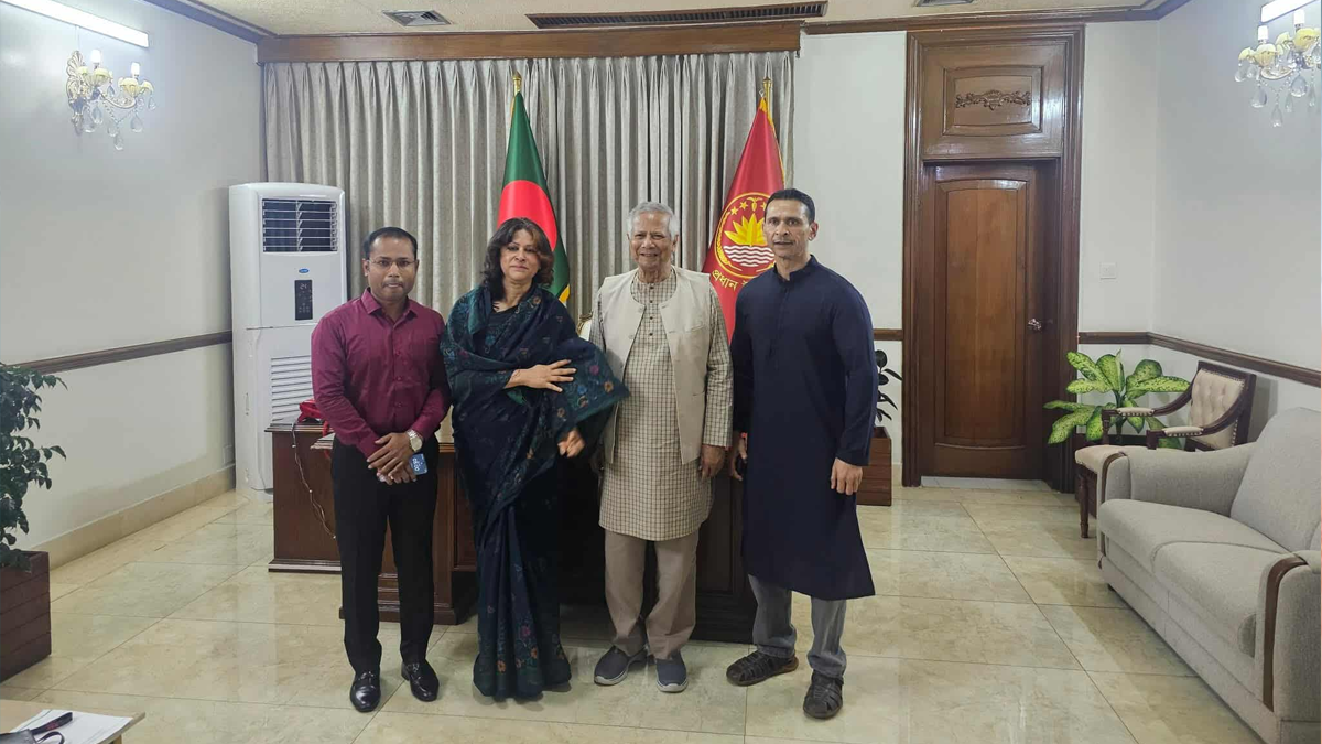 বোনসহ ড. ইউনূসের সঙ্গে দেখা করলেন সোহেল তাজ