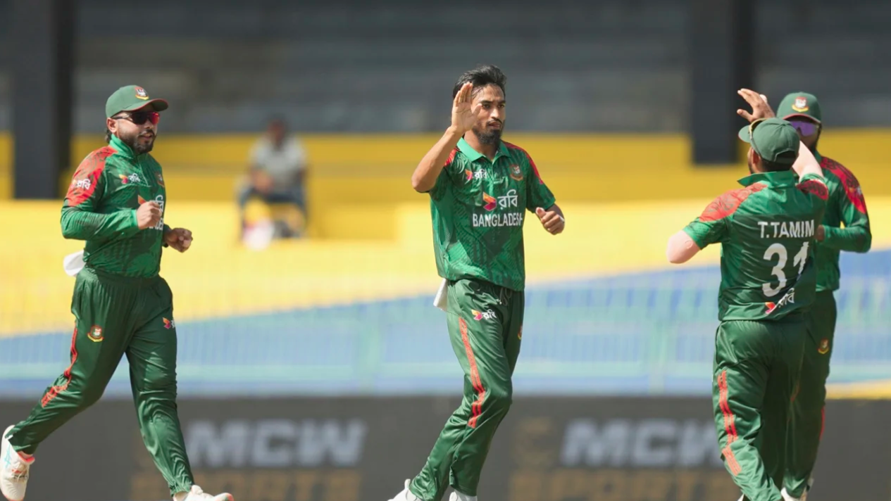 তাসকিন-সাকিবের তোপে সাজঘরে দুই লঙ্কান ওপেনার