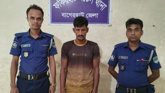 ফকিরহাটে ২১০ পিস ইয়াবাসহ মাদক কারবারি গ্রেফতার