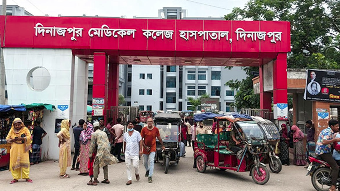 দিনাজপুরে গ্যাস সিলিন্ডার বিস্ফোরণে দগ্ধ ৮