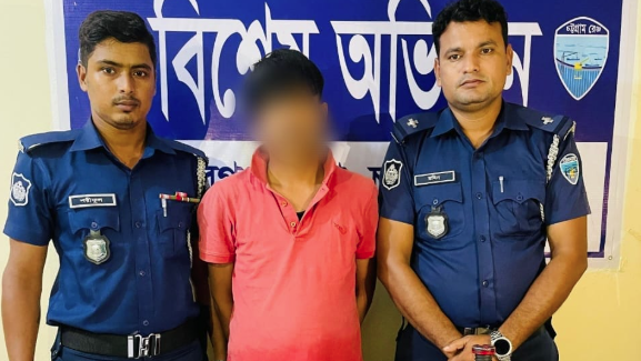 মিরসরাইয়ে ১৫০০ পিস ইয়াবাসহ মাদক কারবারি গ্রেফতার