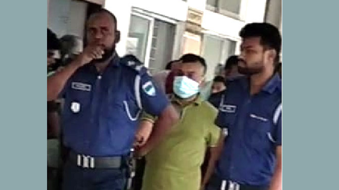 ট্রিপল মার্ডার মামলায় কুষ্টিয়ার শীর্ষ সন্ত্রাসী লিপটন গ্রেফতার