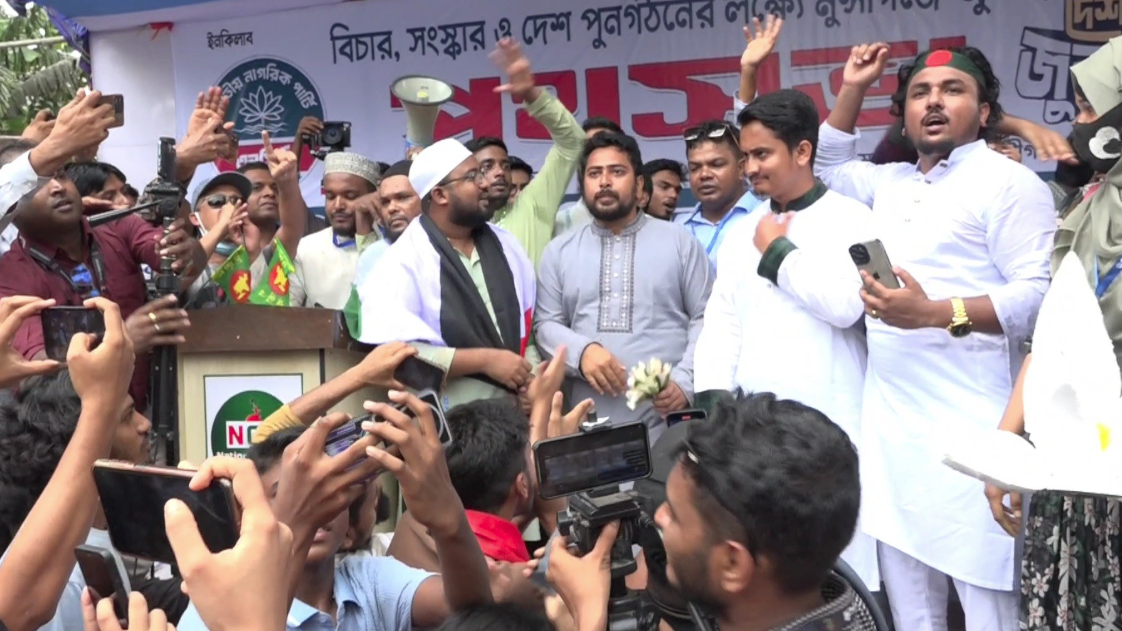 আমরা লড়াইয়ের প্রস্তুতি নিচ্ছি: নাহিদ ইসলাম