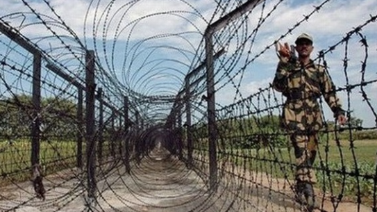 চাঁপাইনবাবগঞ্জে বিএসএফের গুলিতে ২ যুবক গুলিবিদ্ধ