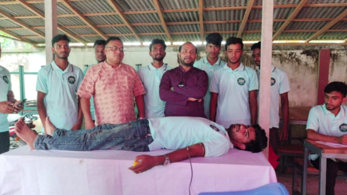 সাদুল্লাপুরে ৫ শতাধিক রোগীর মাঝে বিনামূল্যে ওষুধ দিলো এনসিপি