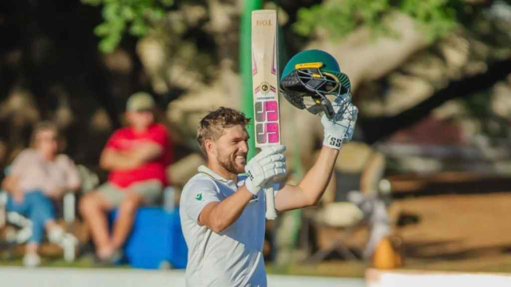 প্রোটিয়া ব্যাটারের এক ইনিংসে রেকর্ডবইয়ে তোলপাড়