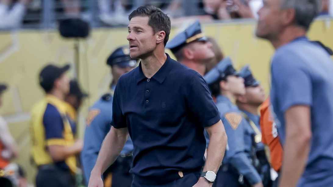 পিএসজির কাছে হেরে রিয়াল কোচ বললেন, ‘নতুন যুগের সূচনা হবে’